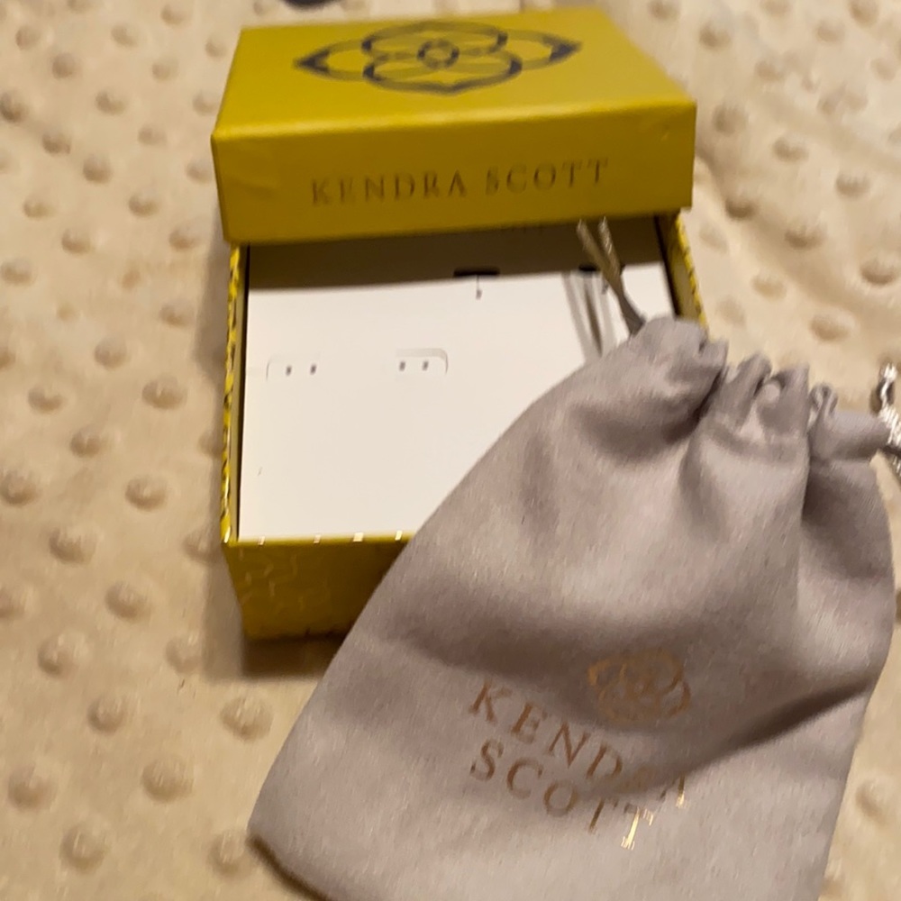 Kendra Scott box and dust bag